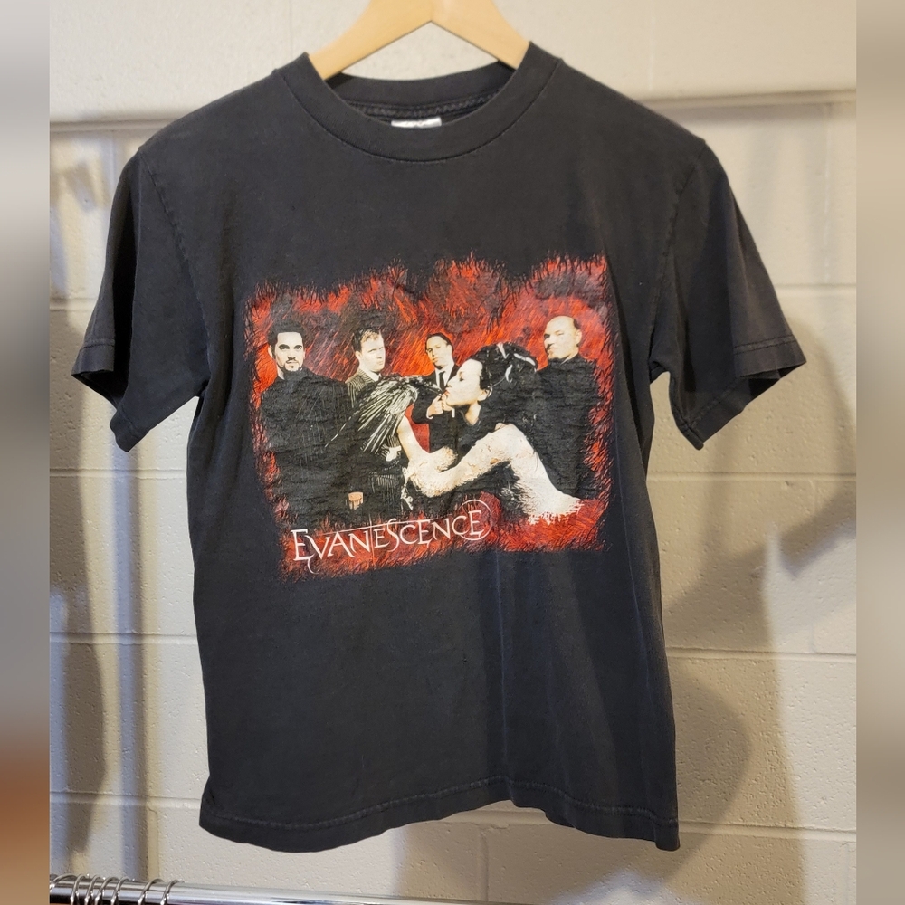 Evanescene Anywhere But Home Vintage 2004 Tee